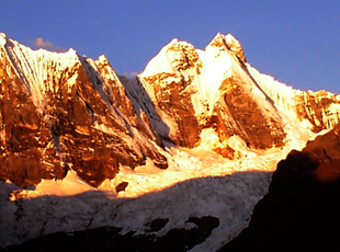 Hirishanca sunset in the Cordillera Huayhuash